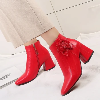 Jesensko-zimske ženske čizme s trga vrhom zimska obuća Sweet Flower, crno-crvene kratke cipele ručne izrade, ženske cipele veličine 45